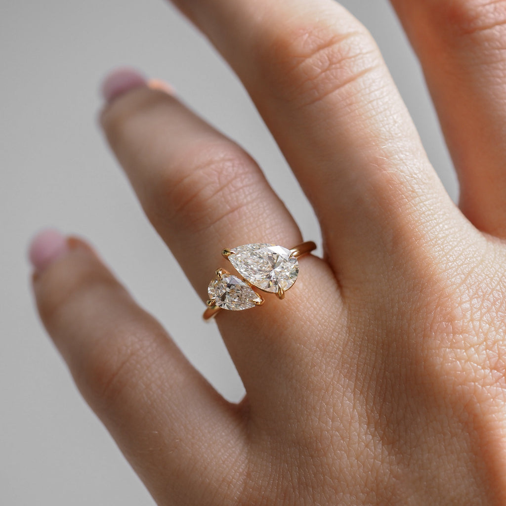 Solitaire-Oval Lab Grown Diamond Engagement Ring