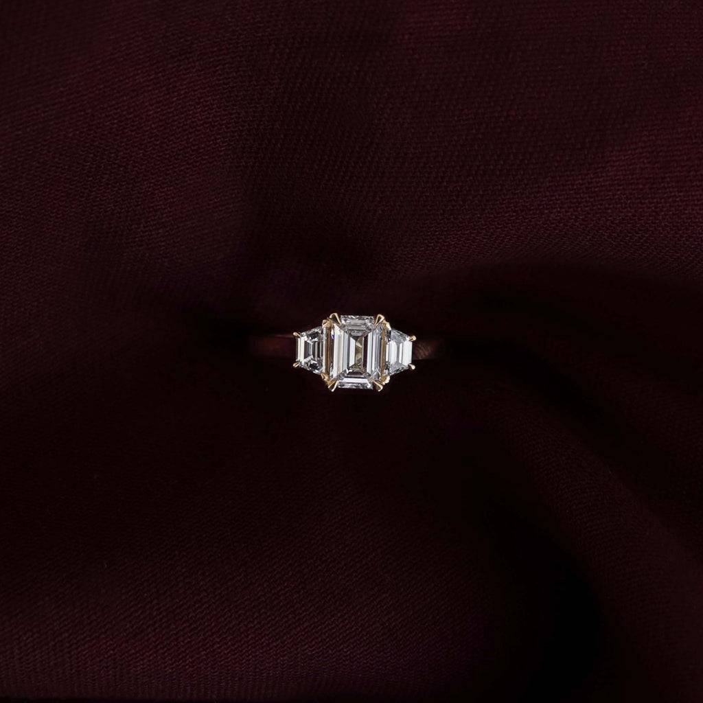 Solitaire- 1.0 CT Oval Moissanite Engagement Ring
