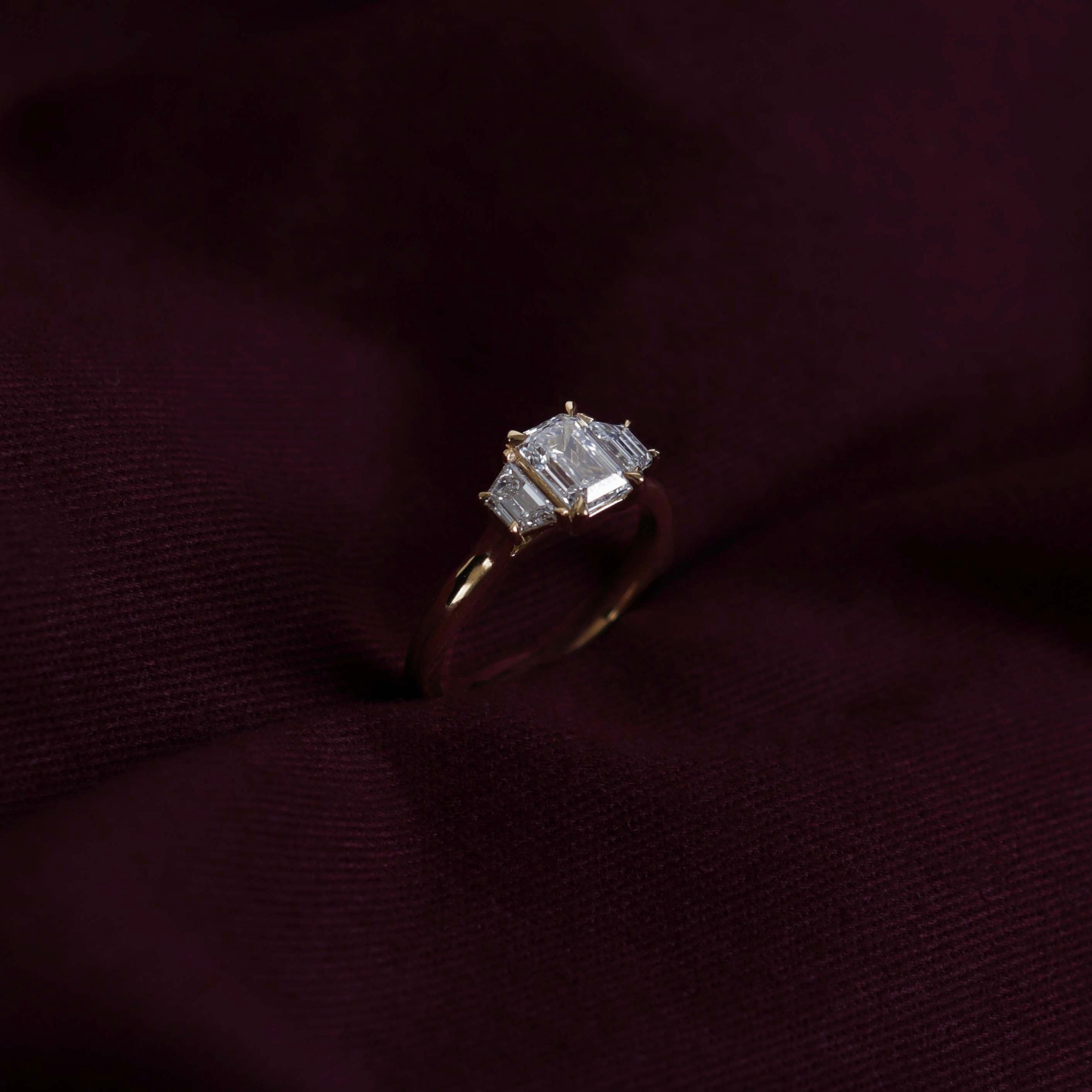 Solitaire-Oval Lab Grown Diamond Engagement Ring