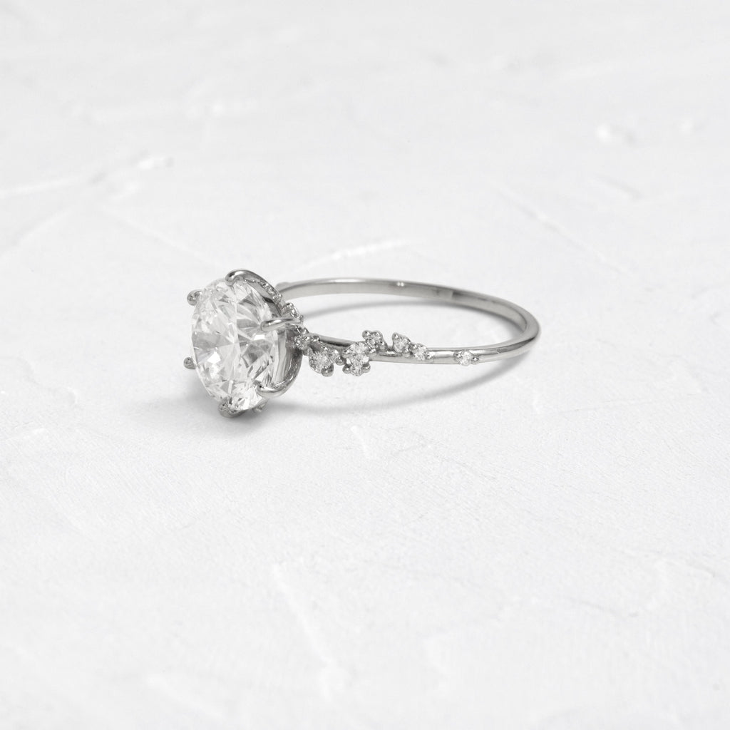 Solitaire-Oval Lab Grown Diamond Engagement Ring