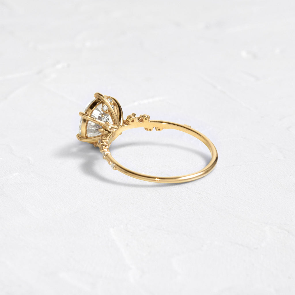 Solitaire-Oval Lab Grown Diamond Engagement Ring