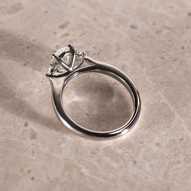Solitaire-Oval Lab Grown Diamond Engagement Ring