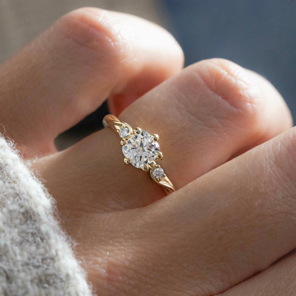 Solitaire-Oval Lab Grown Diamond Engagement Ring