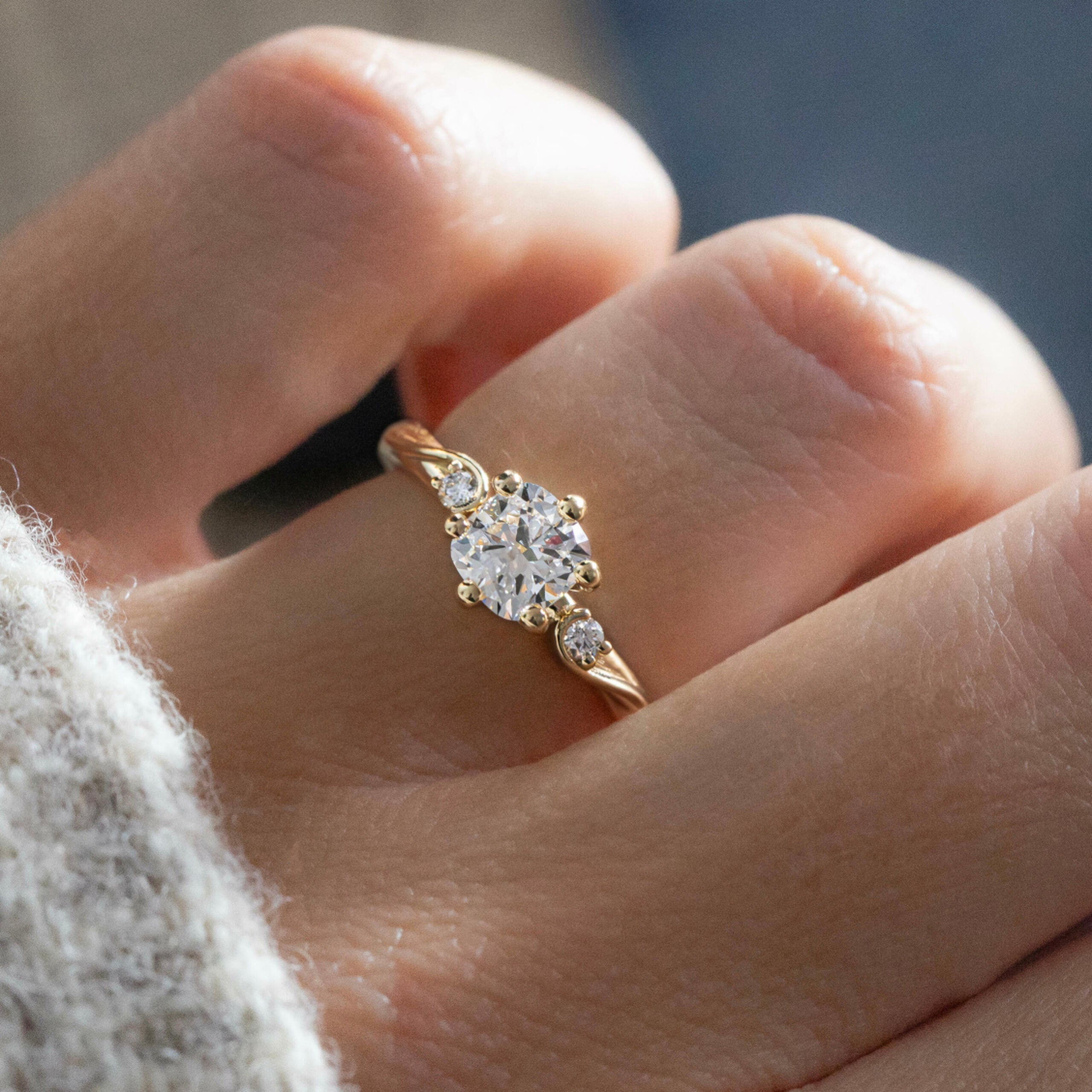 Solitaire-Oval Lab Grown Diamond Engagement Ring