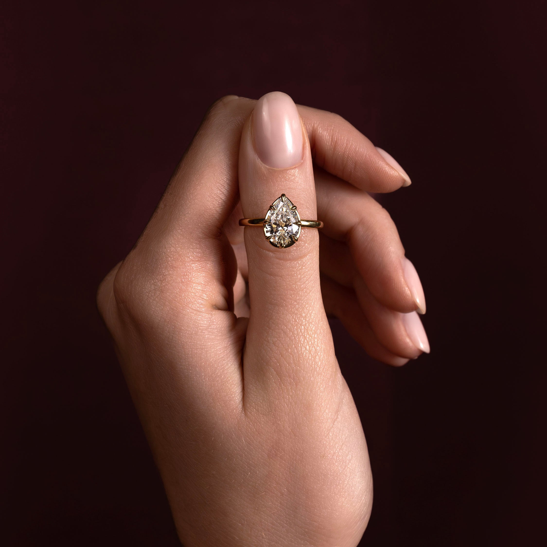 Solitaire- 1.0 CT Oval Moissanite Engagement Ring