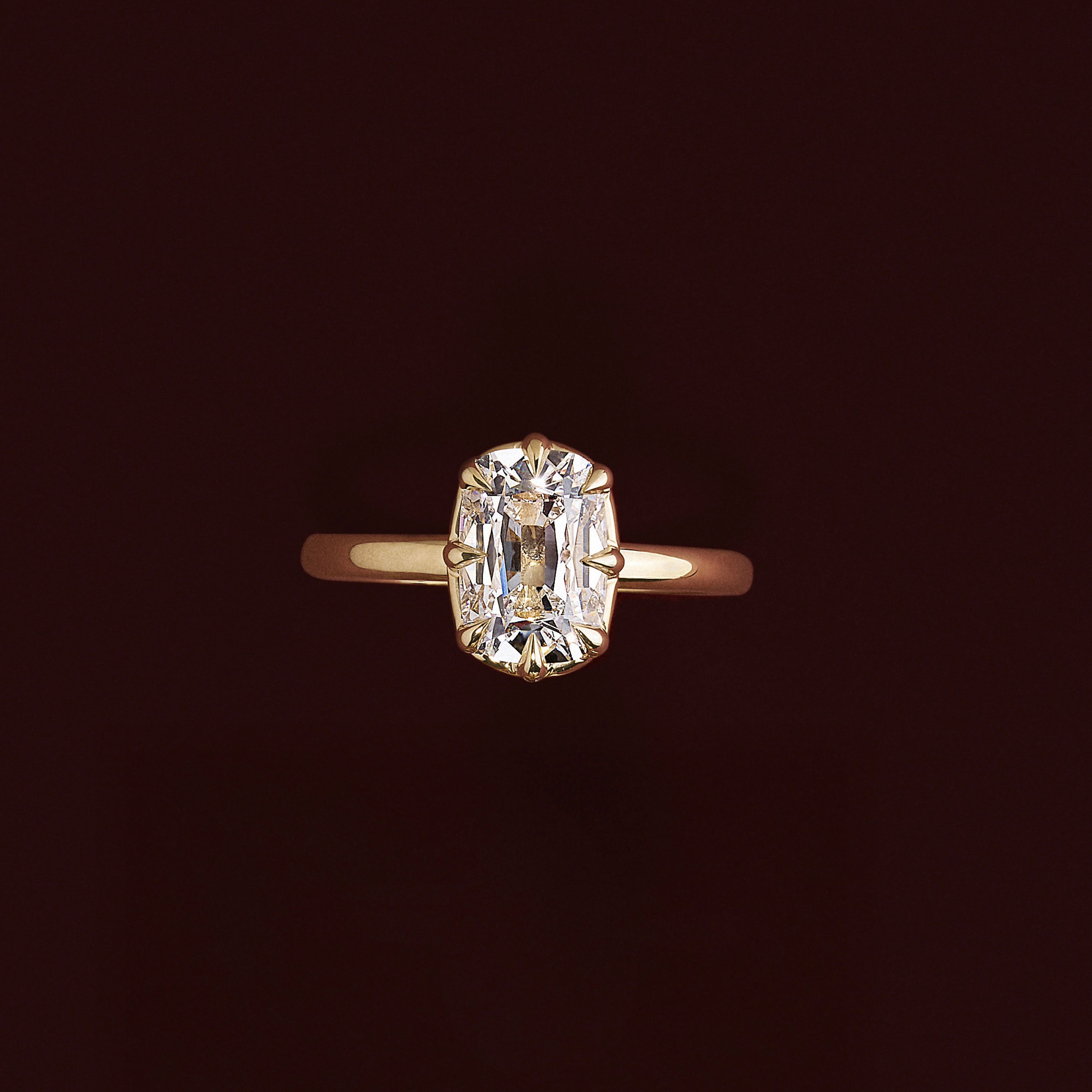 Solitaire- 1.0 CT Oval Moissanite Engagement Ring