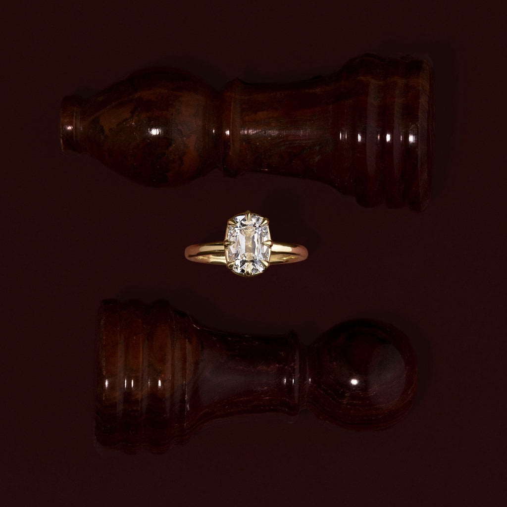 Solitaire- 1.0 CT Oval Moissanite Engagement Ring