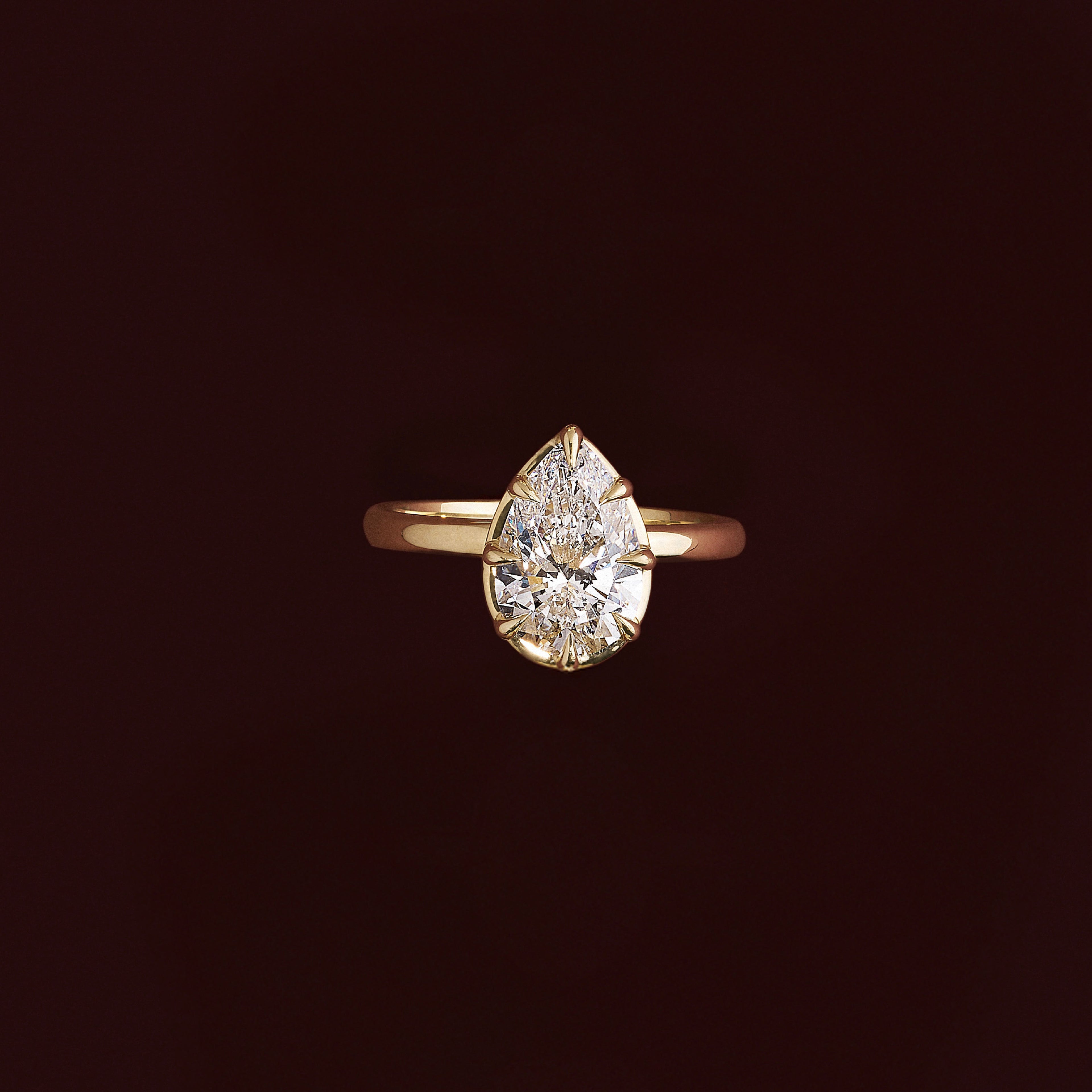Solitaire- 1.0 CT Oval Moissanite Engagement Ring