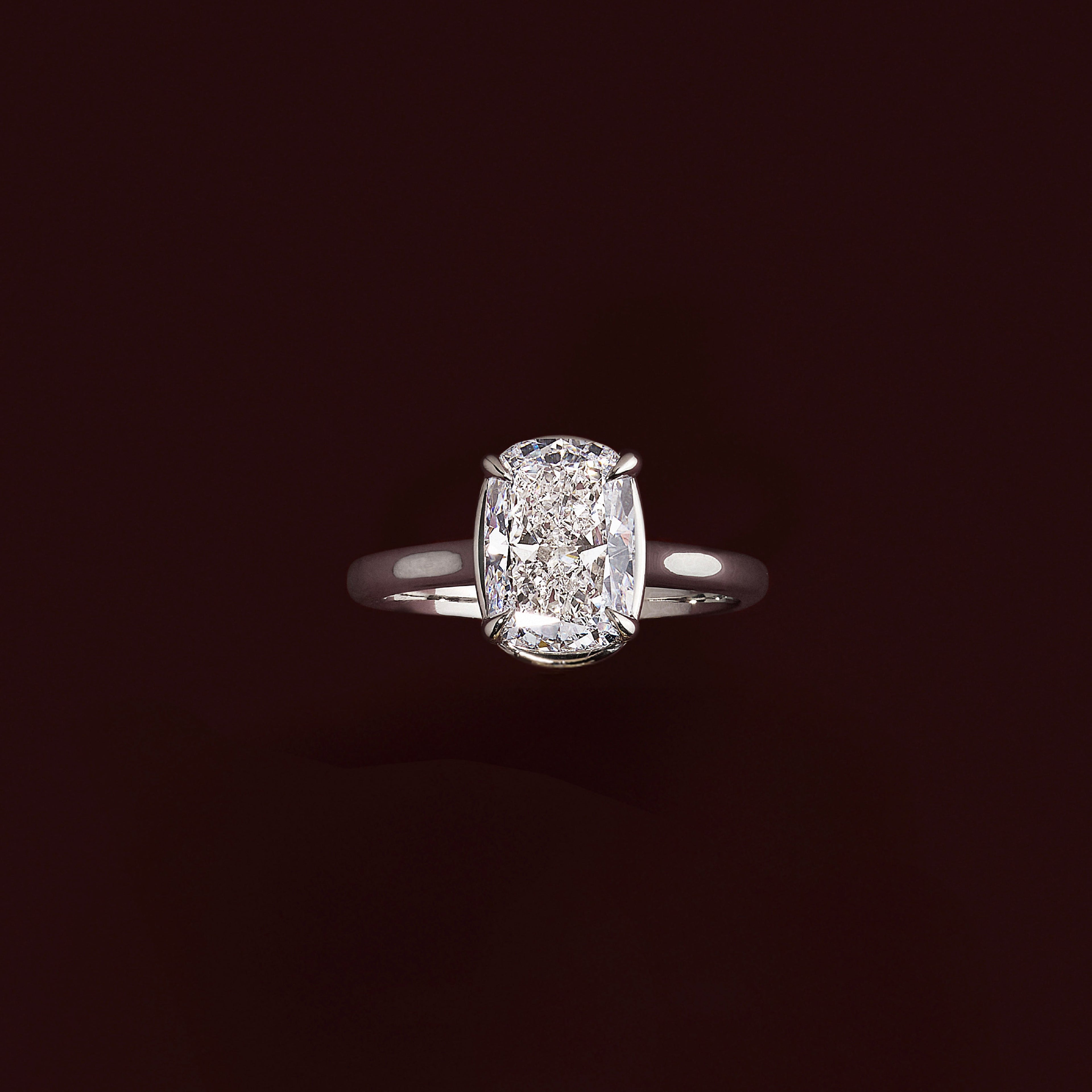 Solitaire- 1.0 CT Oval Moissanite Engagement Ring