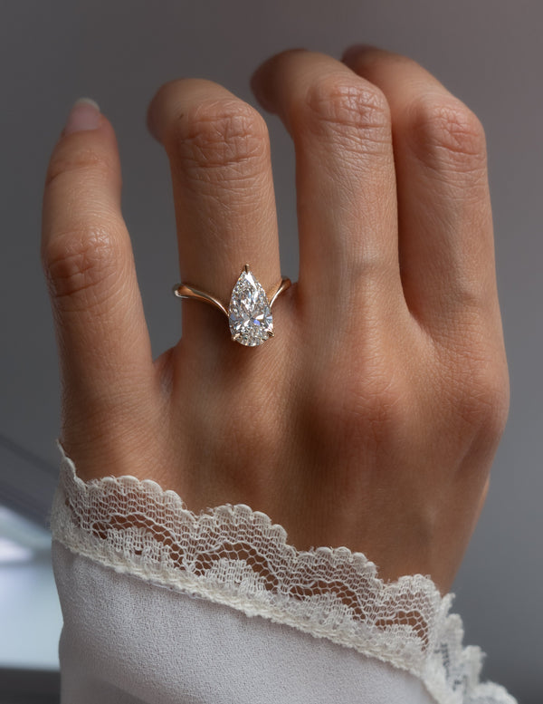 Solitaire V Curved Shank-Pear Lab Grown Diamond Engagement Ring - Solitaire-Oval Lab Grown Diamond Engagement Ring