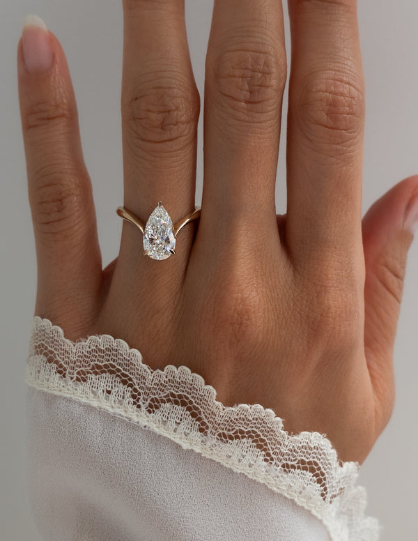 Solitaire V Curved Shank-Pear Lab Grown Diamond Engagement Ring - Solitaire-Oval Lab Grown Diamond Engagement Ring
