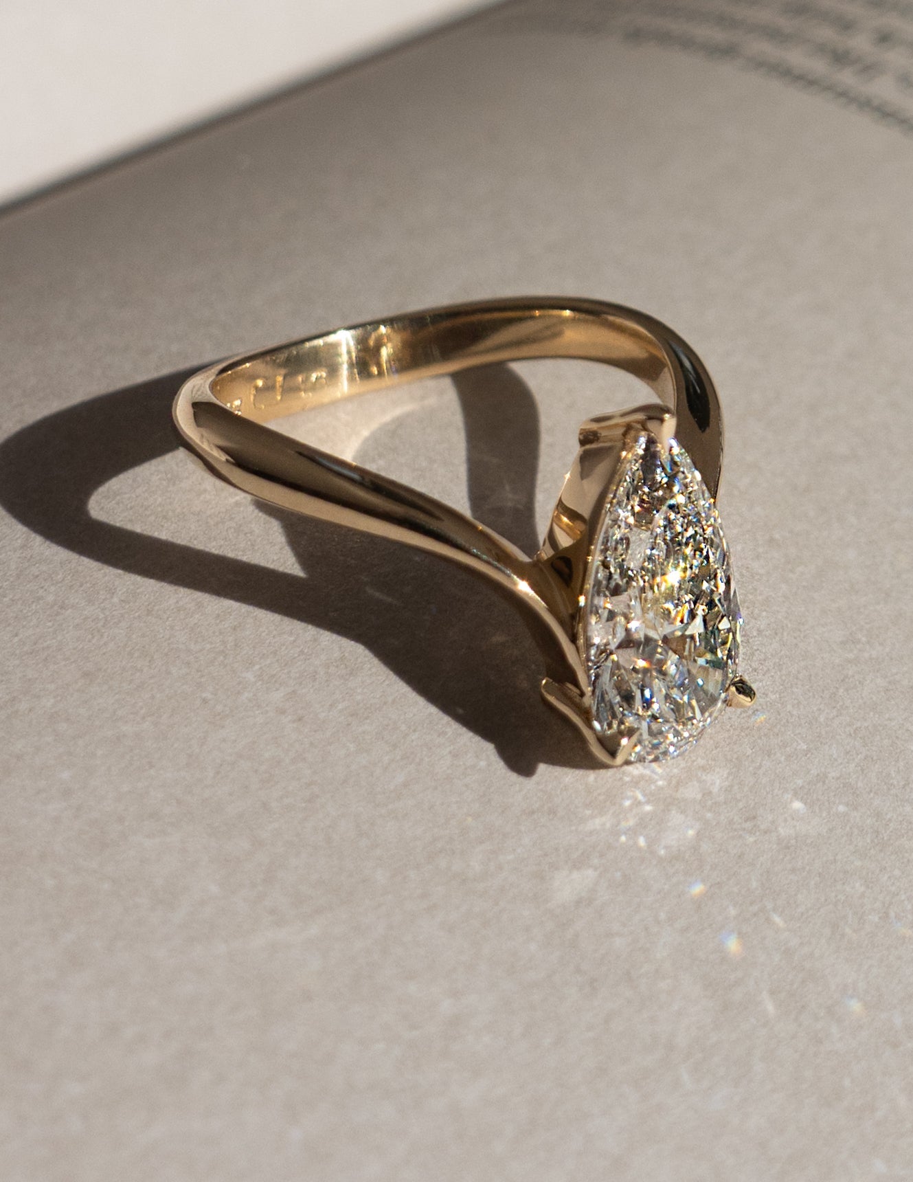 Solitaire-Oval Lab Grown Diamond Engagement Ring