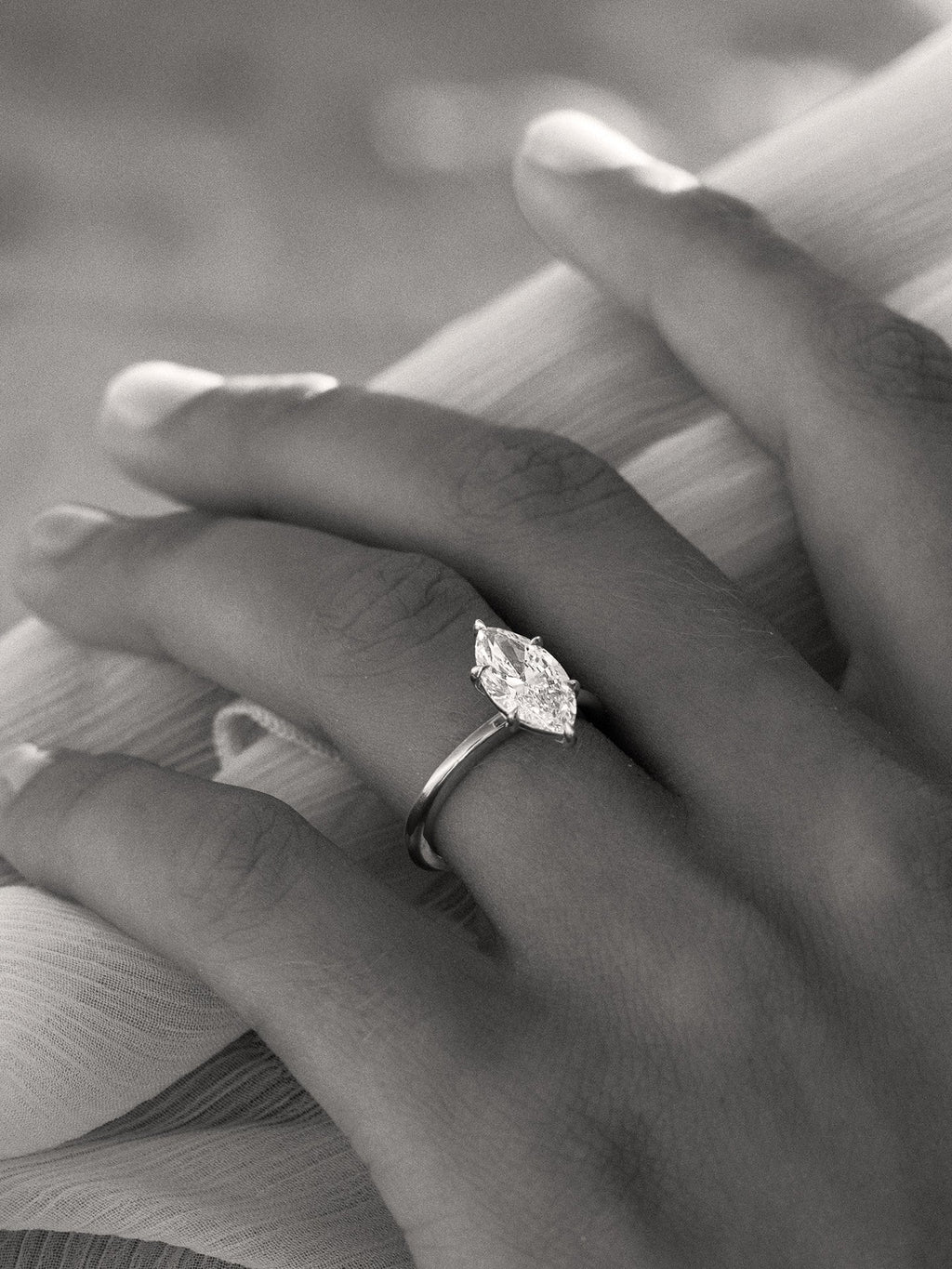 Solitaire-Oval Lab Grown Diamond Engagement Ring