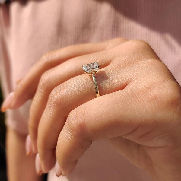 1.0 CT Emerald Solitaire & Tulip Style Lab Grown Diamond Engagement Ring - IMG 20250411 101843