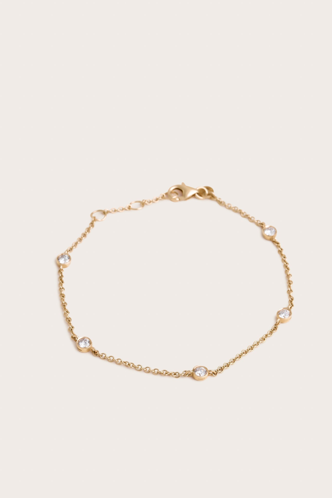 Solitaire Bezel-1.0 CT Oval Lab Grown Diamond Bracelets