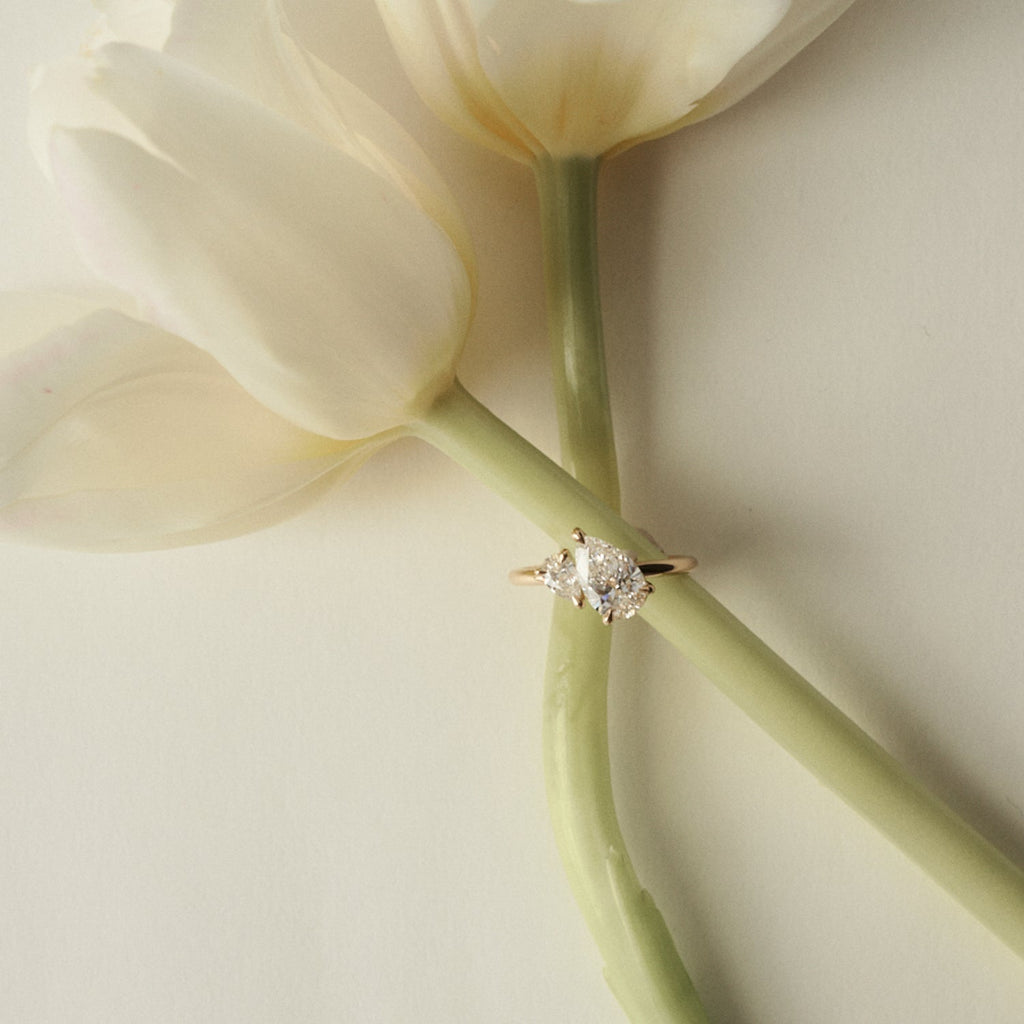 Solitaire-Oval Lab Grown Diamond Engagement Ring