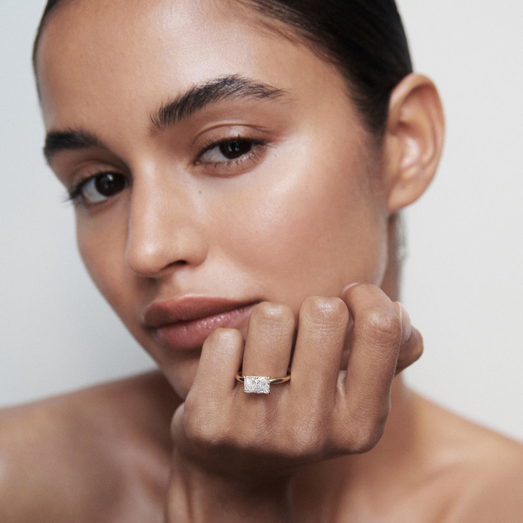 Solitaire-Oval Lab Grown Diamond Engagement Ring