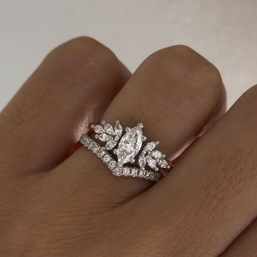 Solitaire-Oval Lab Grown Diamond Engagement Ring