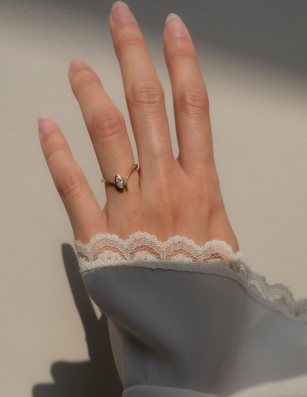 Solitaire-Oval Lab Grown Diamond Engagement Ring