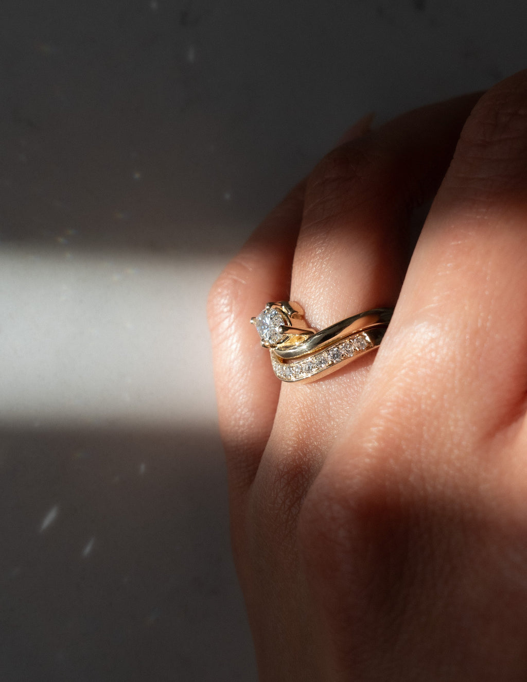 Solitaire Rapture & Pave Band- Oval Lab Grown Diamond Bridal Set