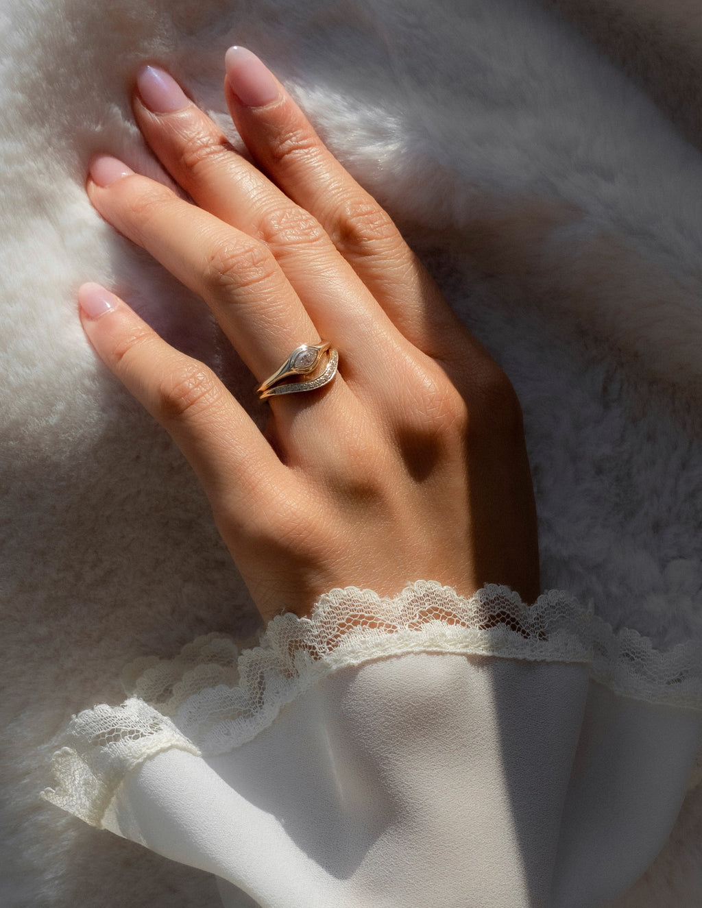 Solitaire-Oval Lab Grown Diamond Engagement Ring