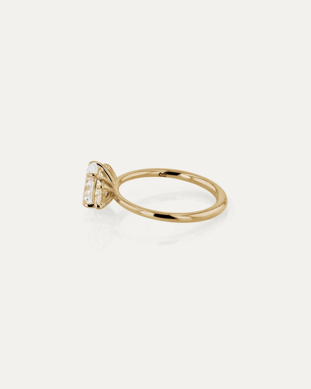 Solitaire-Oval Lab Grown Diamond Engagement Ring