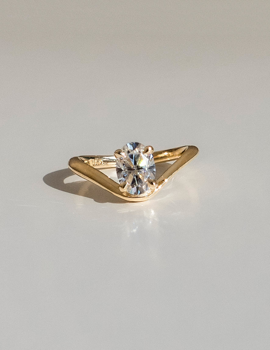 Solitaire-Oval Lab Grown Diamond Engagement Ring