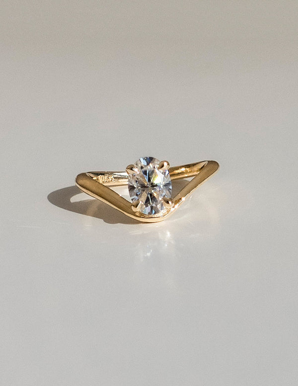 Solitaire Curved Shank-Oval Lab Grown Diamond Engagement Ring - Solitaire-Oval Lab Grown Diamond Engagement Ring
