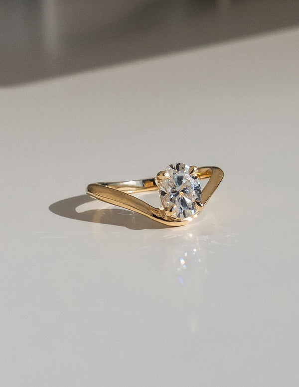 Solitaire Curved Shank-Oval Lab Grown Diamond Engagement Ring - Solitaire-Oval Lab Grown Diamond Engagement Ring