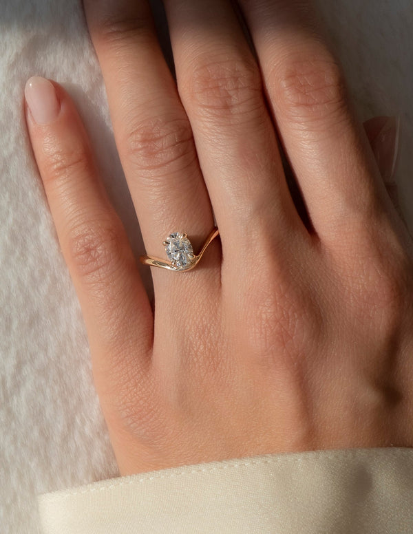 Solitaire Curved Shank-Oval Lab Grown Diamond Engagement Ring - Solitaire-Oval Lab Grown Diamond Engagement Ring