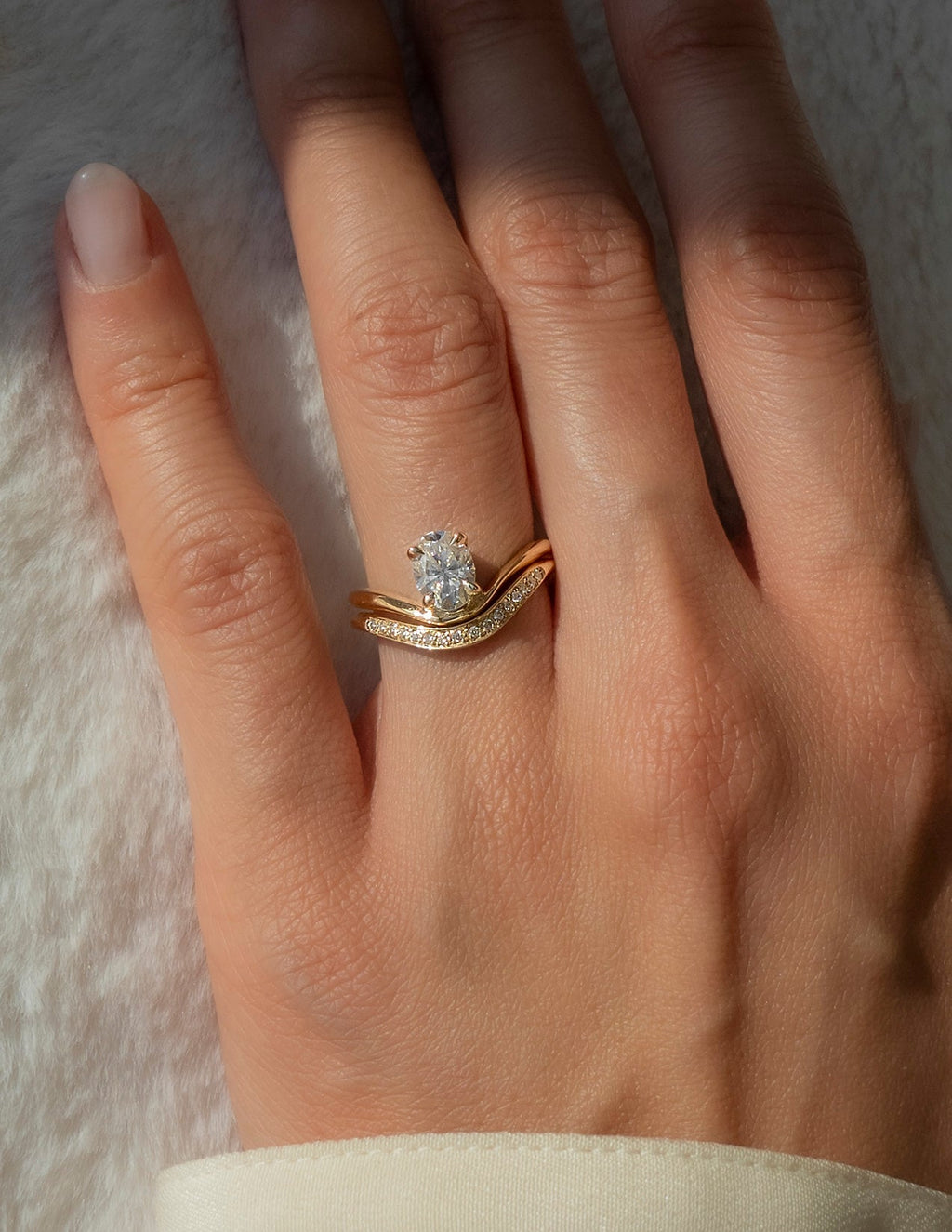 Solitaire Rapture & Pave Band- Oval Lab Grown Diamond Bridal Set