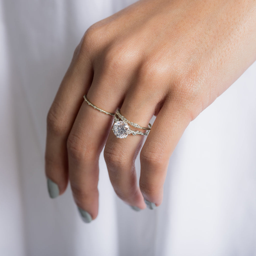 Solitaire-Oval Lab Grown Diamond Engagement Ring