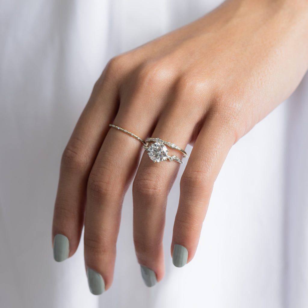 Solitaire-Oval Lab Grown Diamond Engagement Ring
