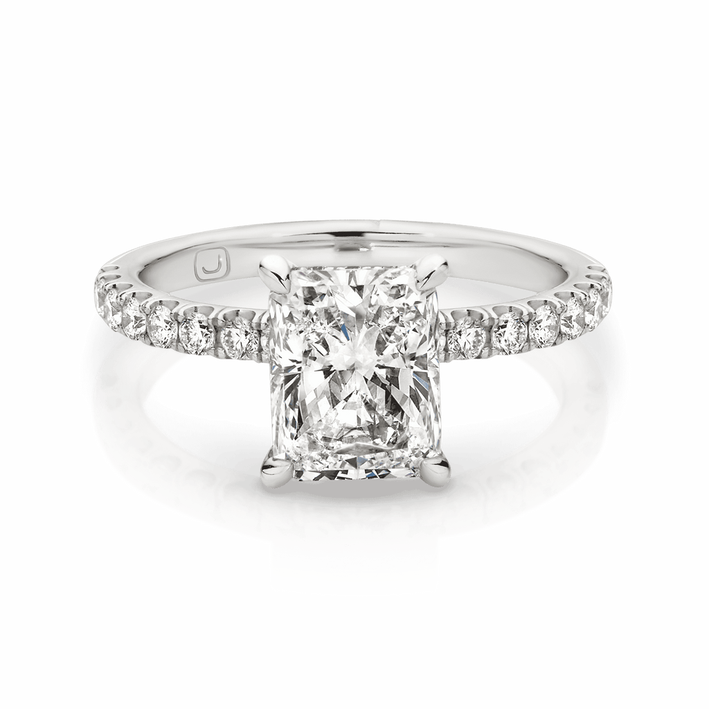 Solitaire-Oval Lab Grown Diamond Engagement Ring