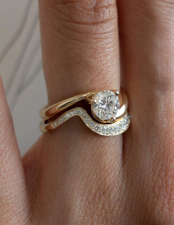 Solitaire Rapture & Pave Band- 1 CT Round Lab Grown Diamond Bridal Set - Solitaire Rapture & Pave Band- Oval Lab Grown Diamond Bridal Set