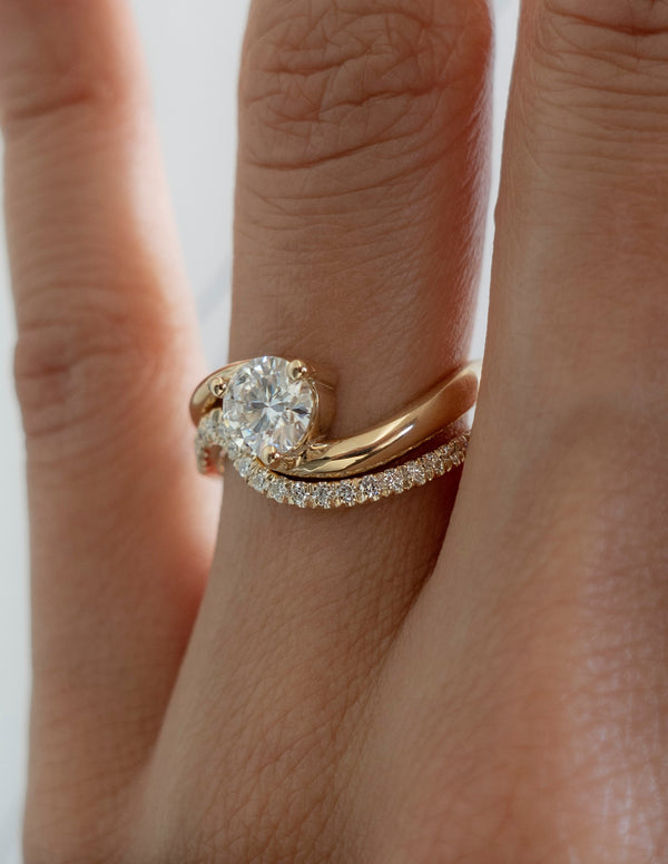 Solitaire Rapture & Pave Band- 1 CT Round Lab Grown Diamond Bridal Set - Solitaire Rapture & Pave Band- Oval Lab Grown Diamond Bridal Set