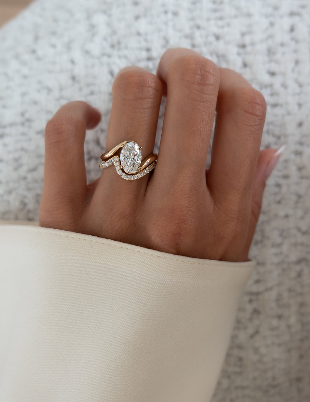 Solitaire Rapture & Pave Band- Oval Lab Grown Diamond Bridal Set