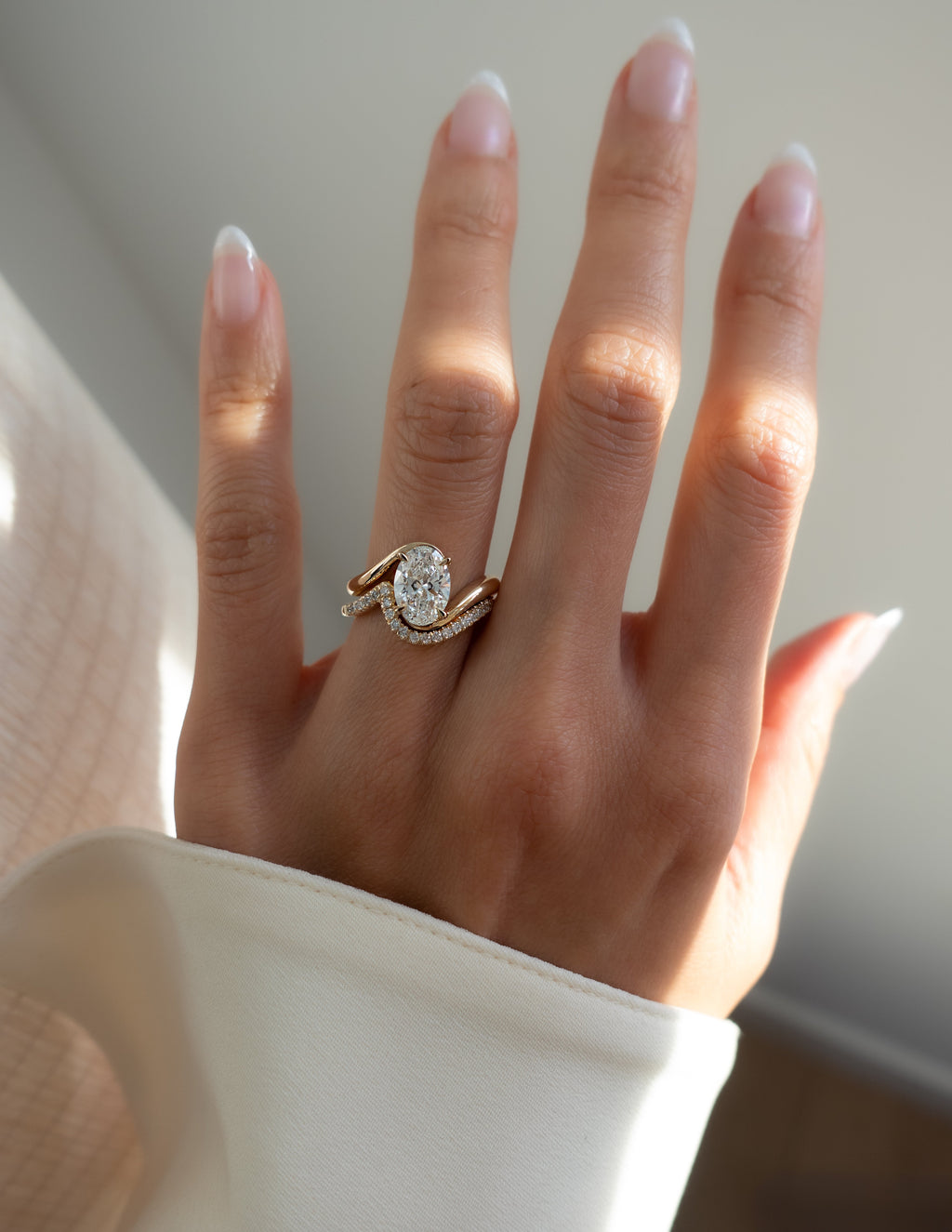Solitaire Rapture & Pave Band- Oval Lab Grown Diamond Bridal Set
