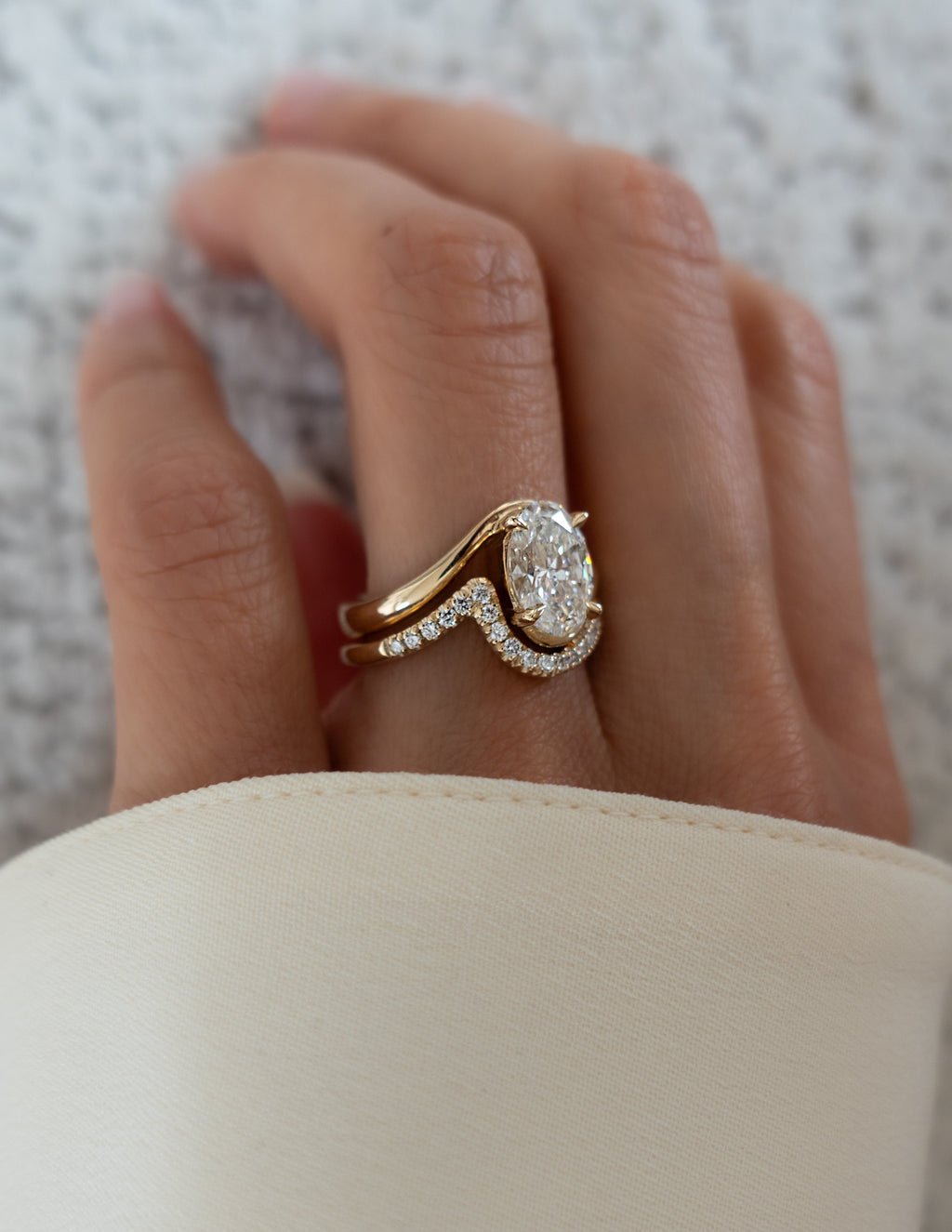Solitaire Rapture & Pave Band- Oval Lab Grown Diamond Bridal Set