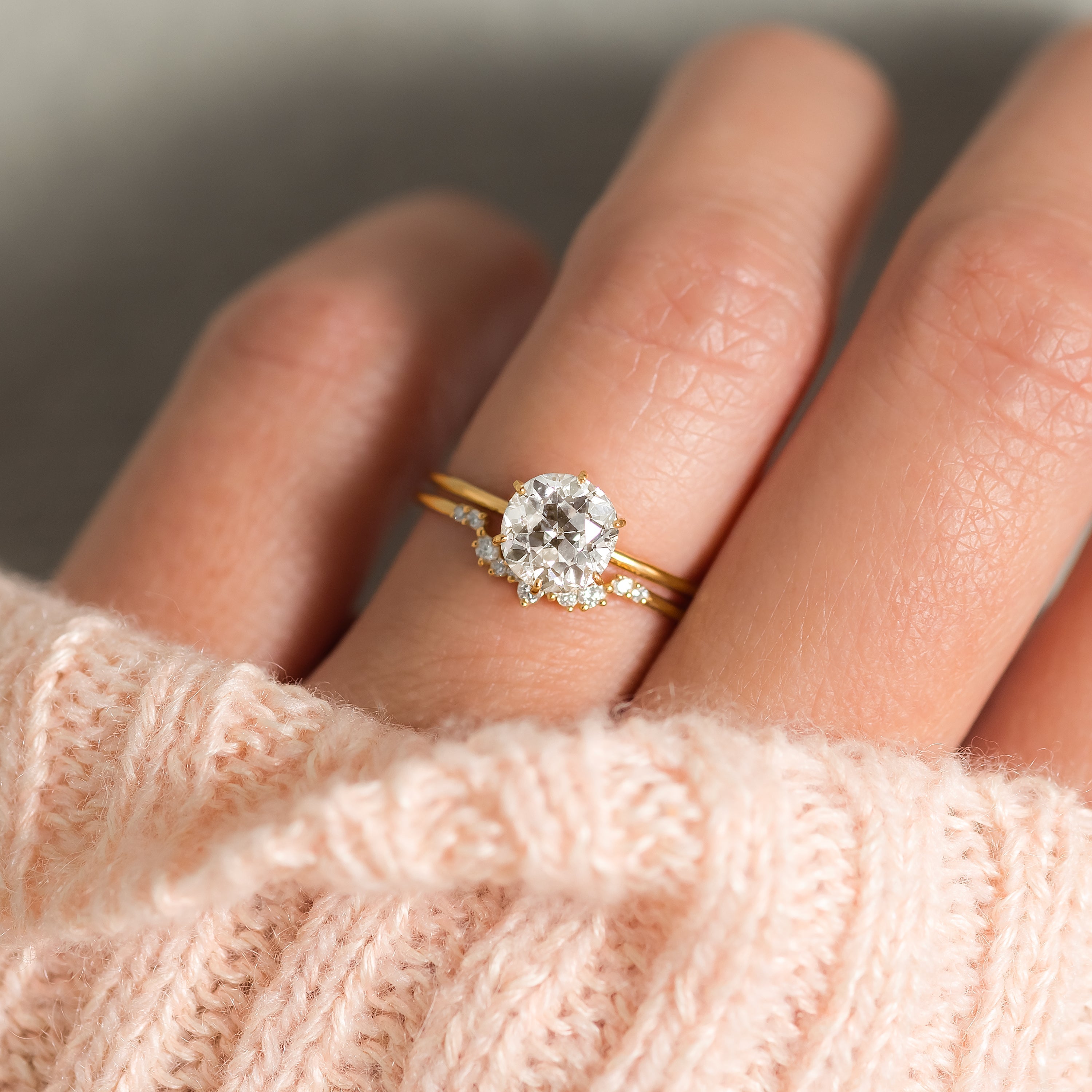 Solitaire-Oval Lab Grown Diamond Engagement Ring