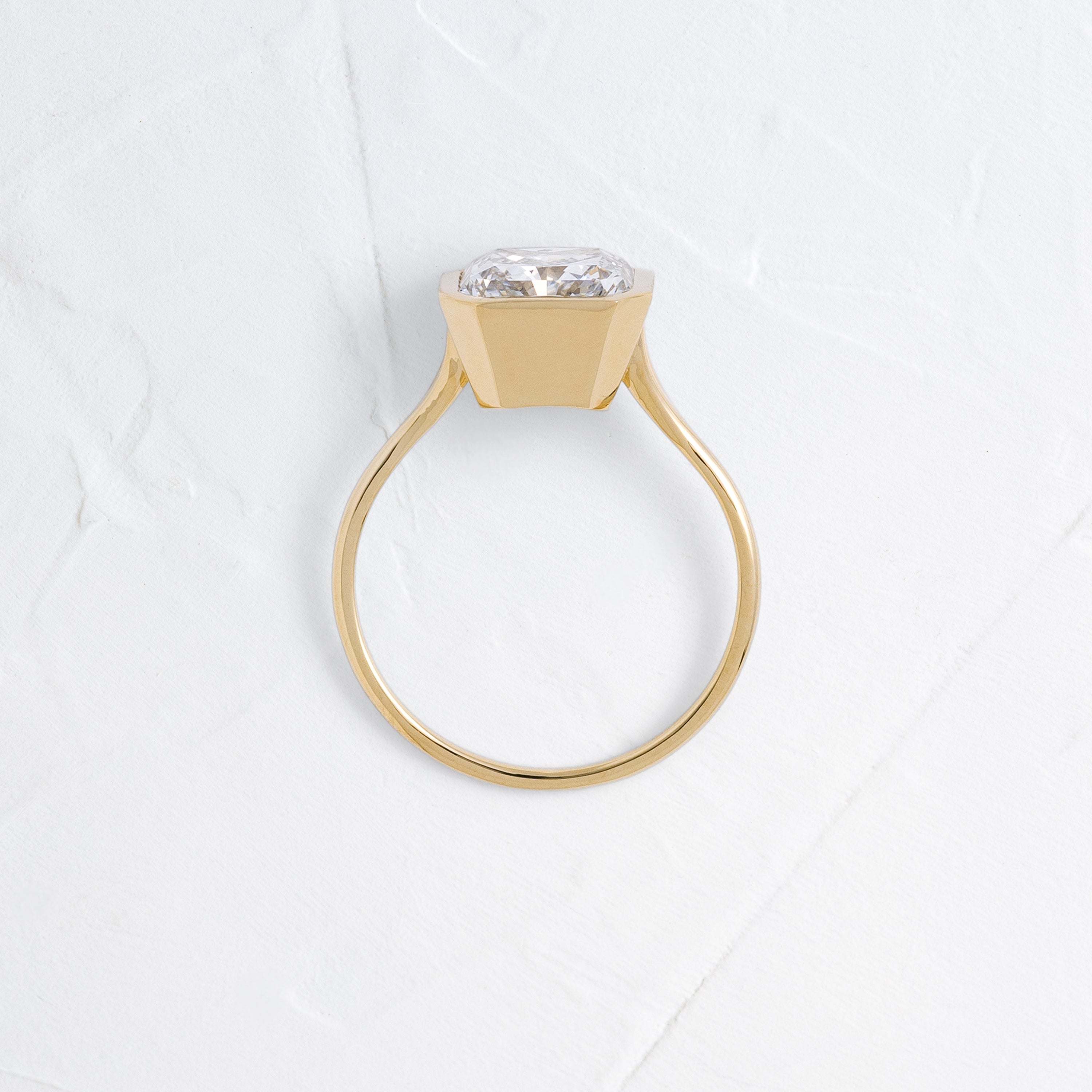 Solitaire-Oval Lab Grown Diamond Engagement Ring