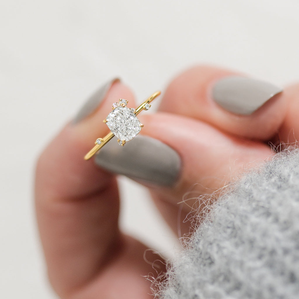 Solitaire-Oval Lab Grown Diamond Engagement Ring