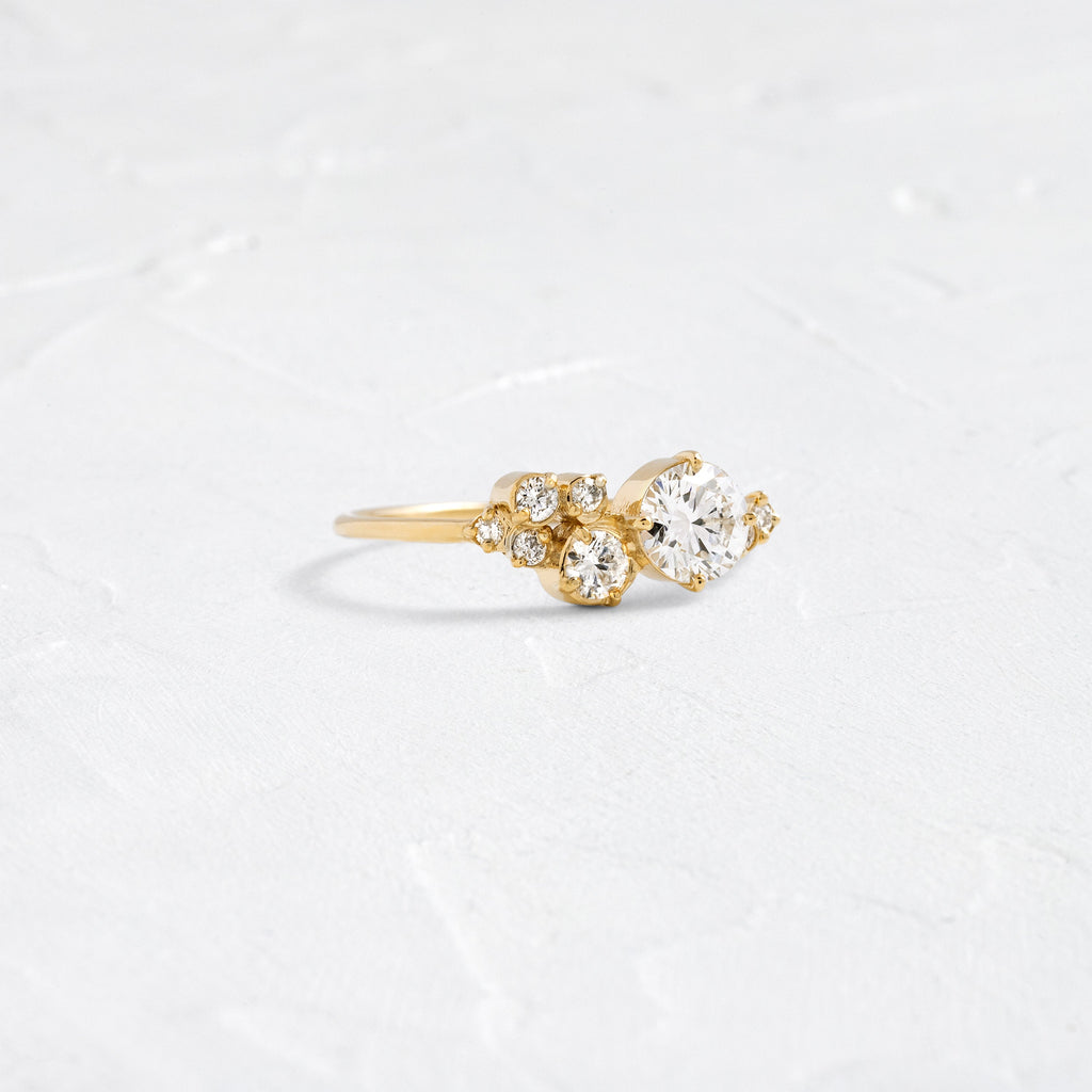 Solitaire-Oval Lab Grown Diamond Engagement Ring