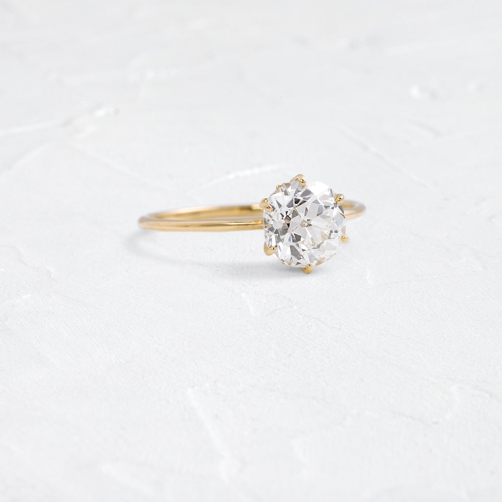 Solitaire-Oval Lab Grown Diamond Engagement Ring