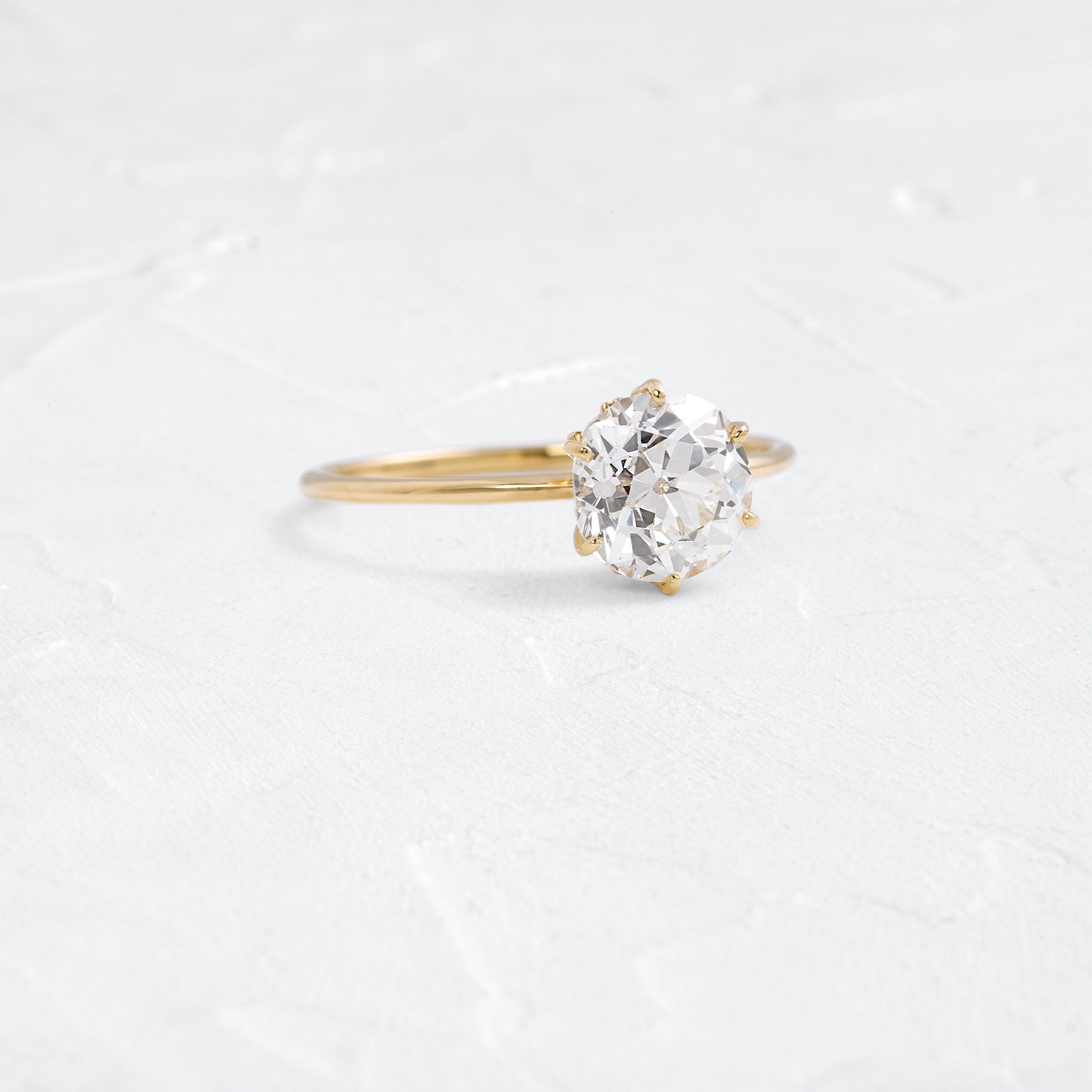 Solitaire-Oval Lab Grown Diamond Engagement Ring