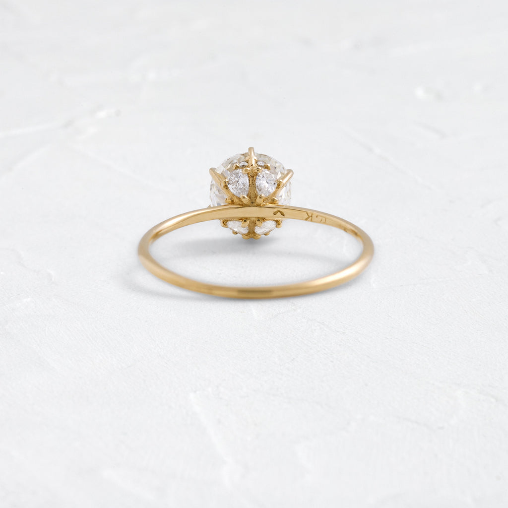 Solitaire-Oval Lab Grown Diamond Engagement Ring