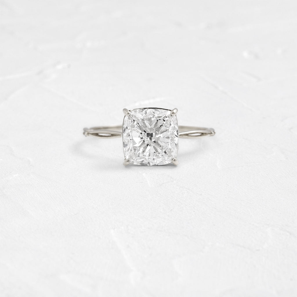 Solitaire-Oval Lab Grown Diamond Engagement Ring
