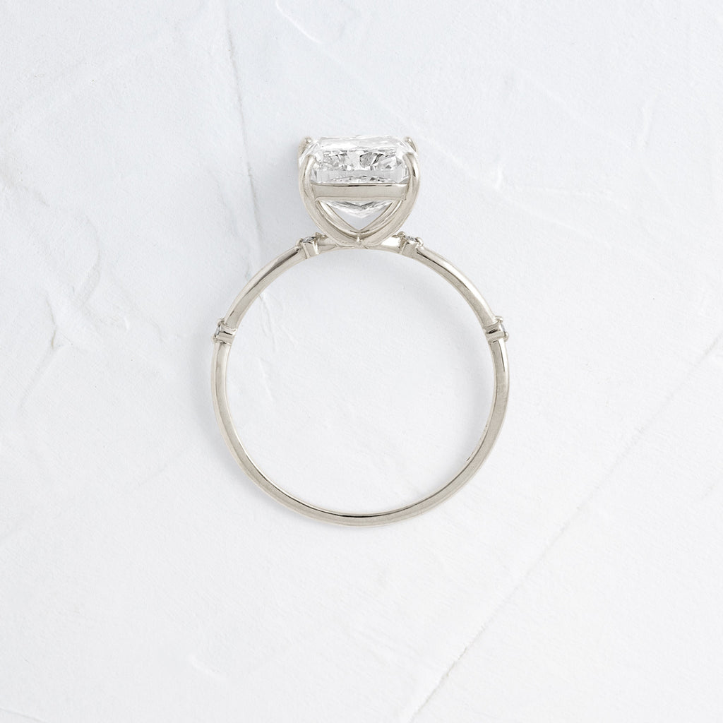 Solitaire-Oval Lab Grown Diamond Engagement Ring
