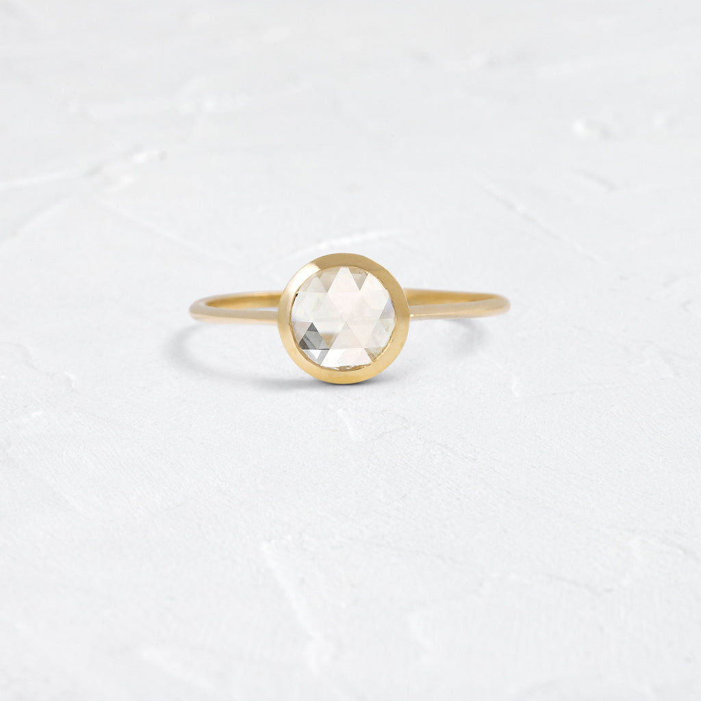 Solitaire-Oval Lab Grown Diamond Engagement Ring