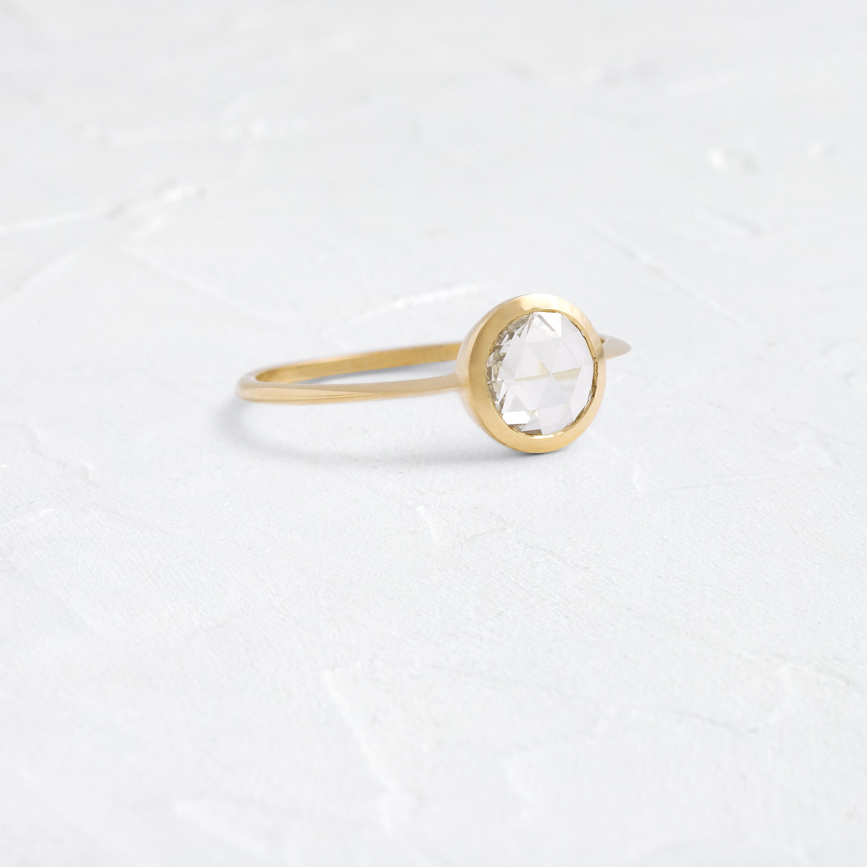 Solitaire-Oval Lab Grown Diamond Engagement Ring